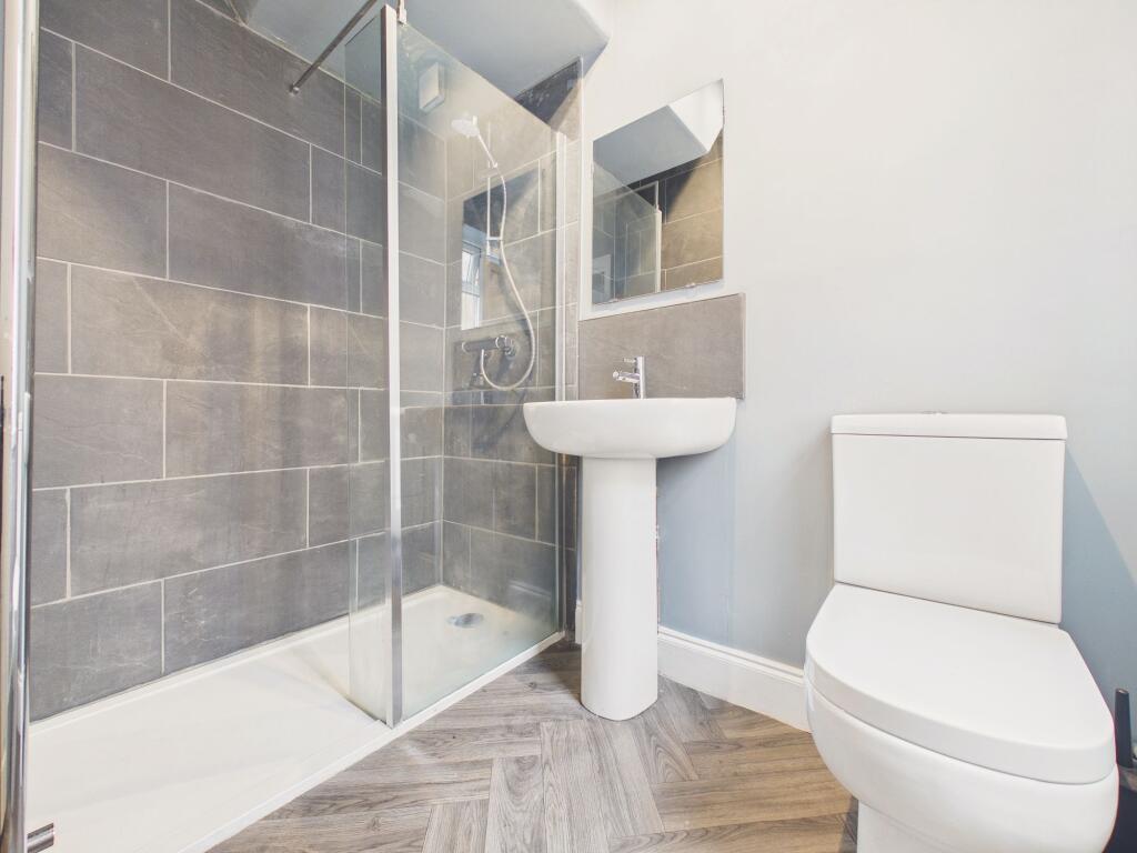 Apartment in Newcastle upon Tyne - View 4