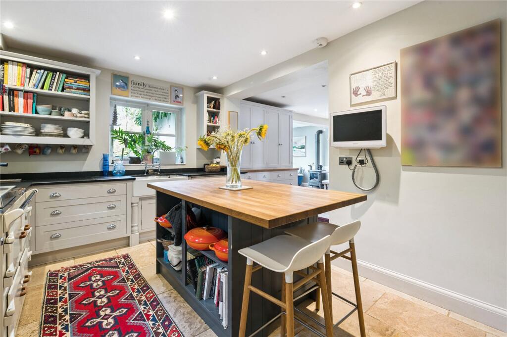 House in South Oxfordshire, Henley-on-Thames - More