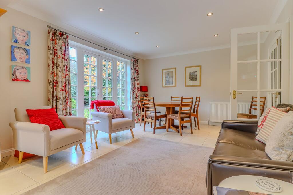 Holt Drive, Kirby Muxloe, LE9 photo 4
