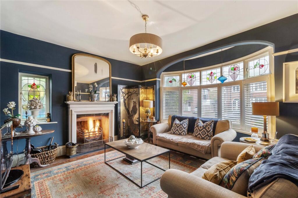 Crescent Road, Hale, Altrincham, Greater Manchester, WA15 photo 3