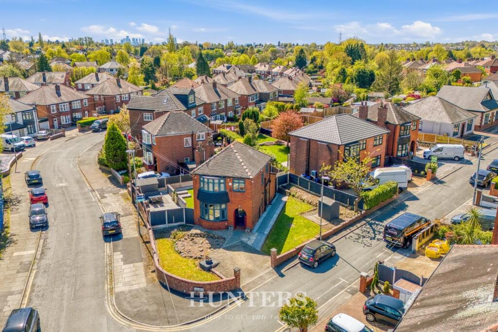 Main image of property: Ash Walk, Alkrington, Manchester, M24