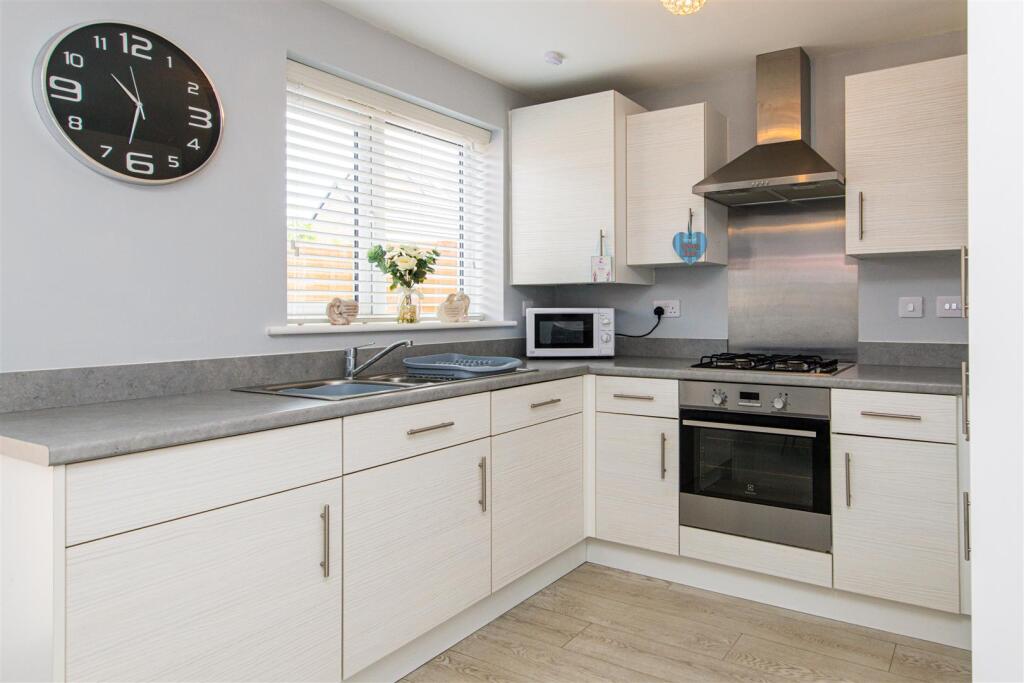 Speight Crescent, Barton Seagrave - View 5
