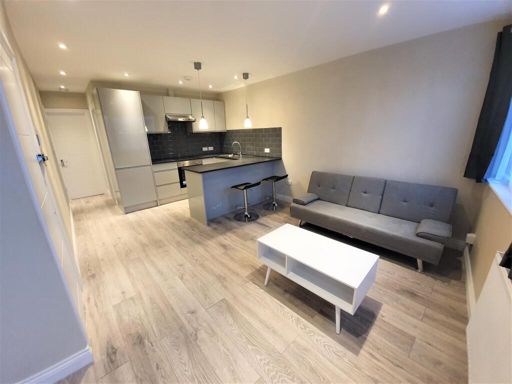 Apartment in Luton - View 2
