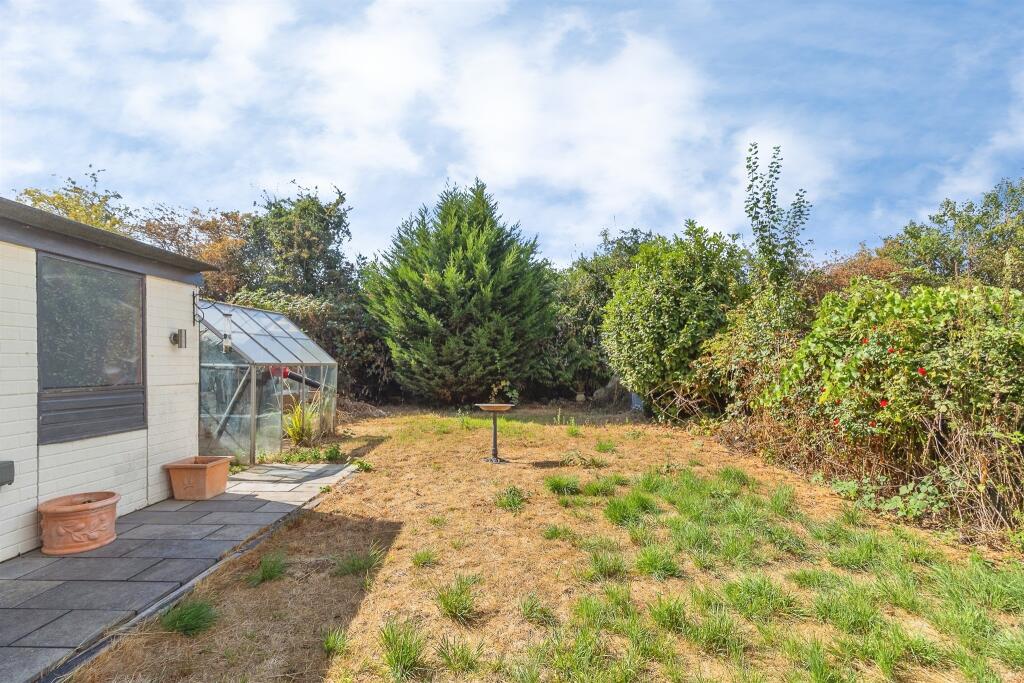 House in Westoning, Central Bedfordshire - View 5