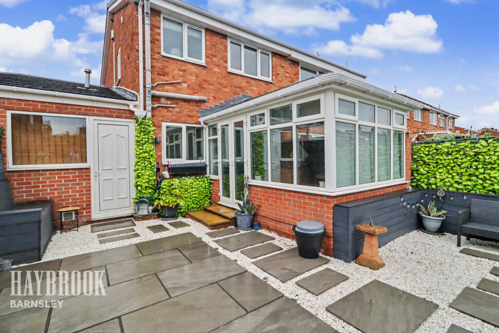 House in Barnsley, Monk Bretton - View 2