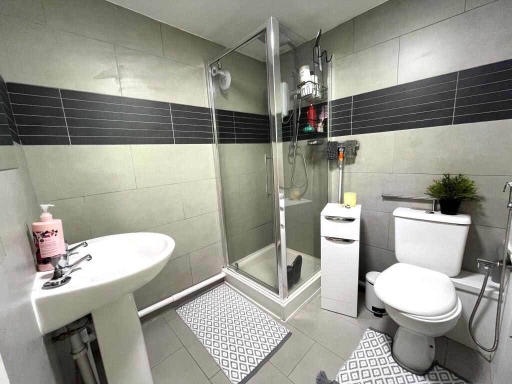 1 bedroom ground floor flat for rent