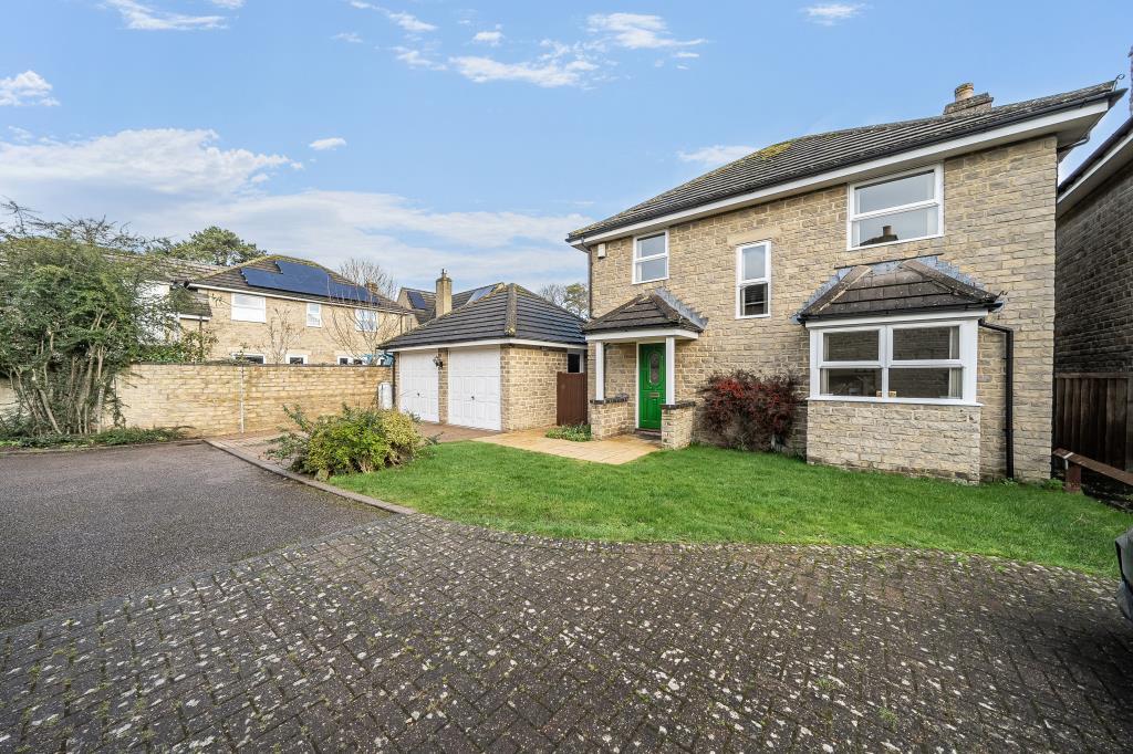 Main image of property: Magdalen Place,  Carterton, Oxfordshire, OX18
