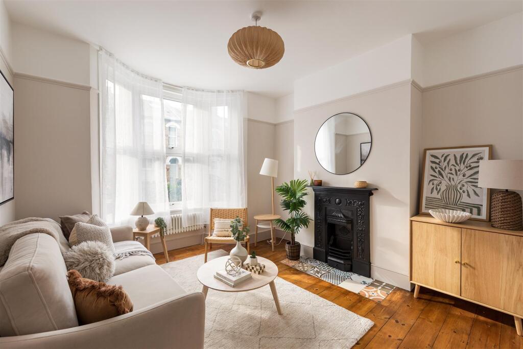 Apartment in London - View 2