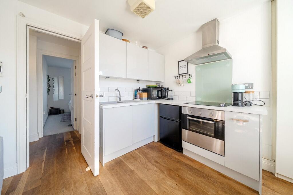 Apartment in London - View 4