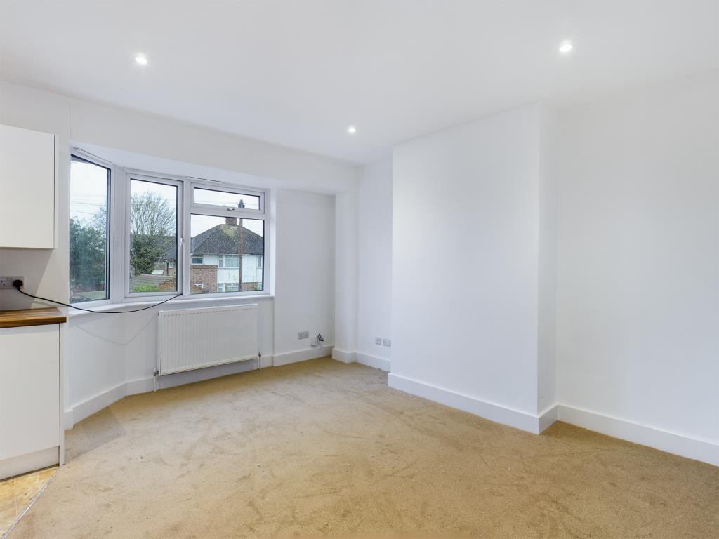 Main image of property: Elmcroft Close, Feltham, Greater London, TW14