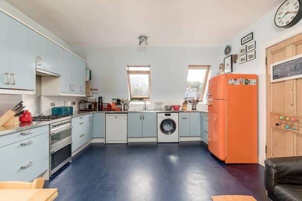 Apartment in Edinburgh - View 5
