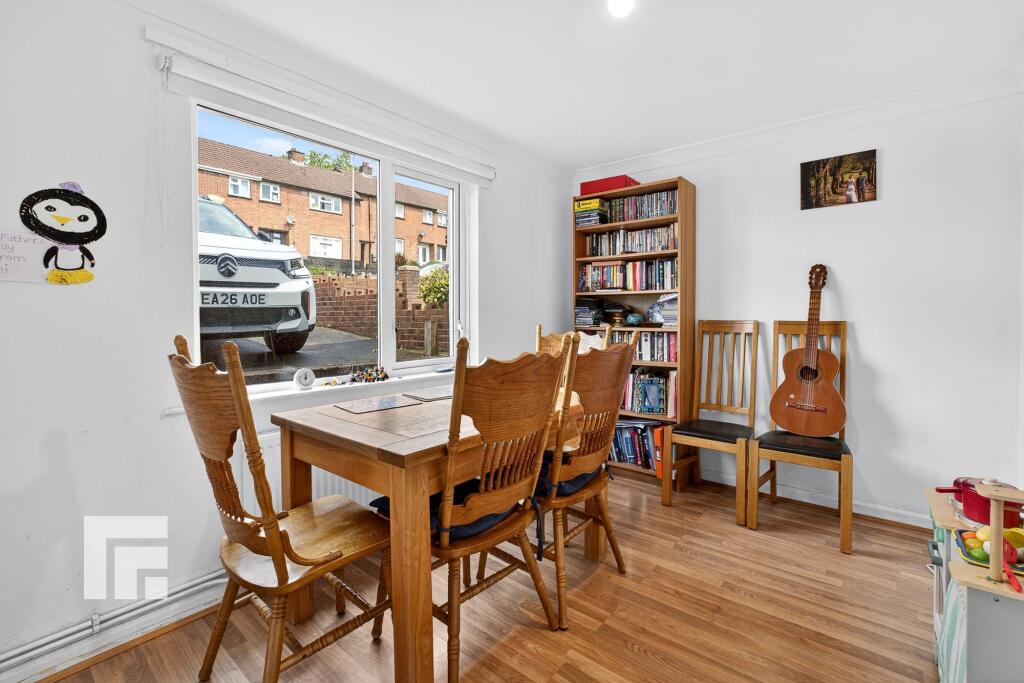 House in Gwaelod-y-garth, Pentyrch - View 4