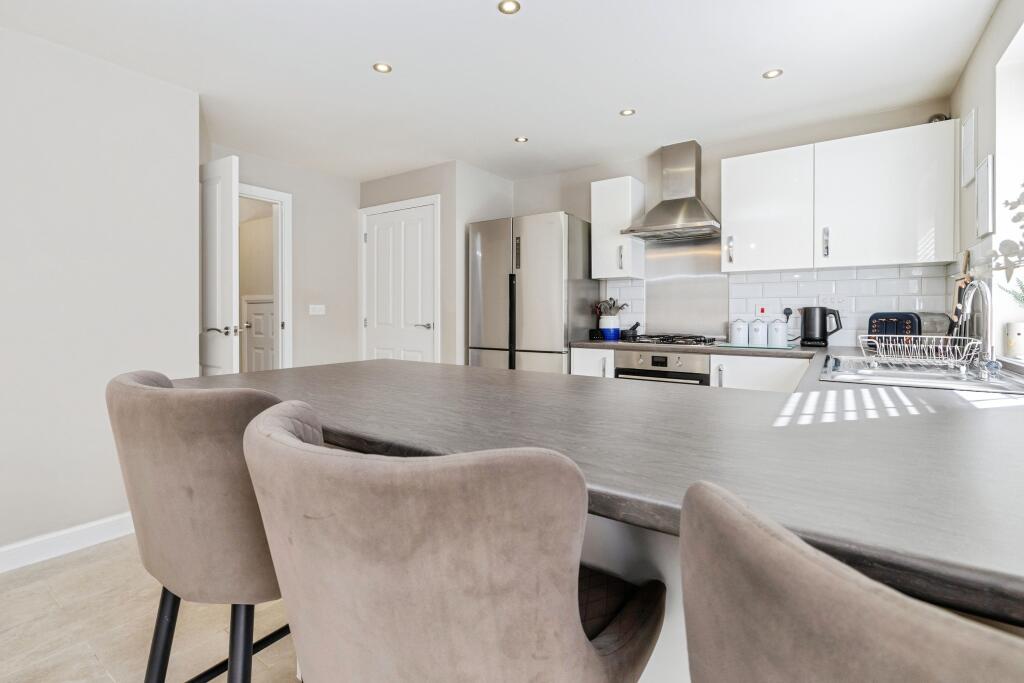 House in North Kesteven, North Hykeham - View 4