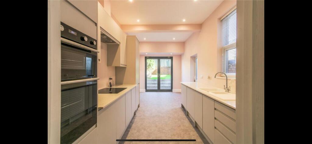 House in Bristol - View 5