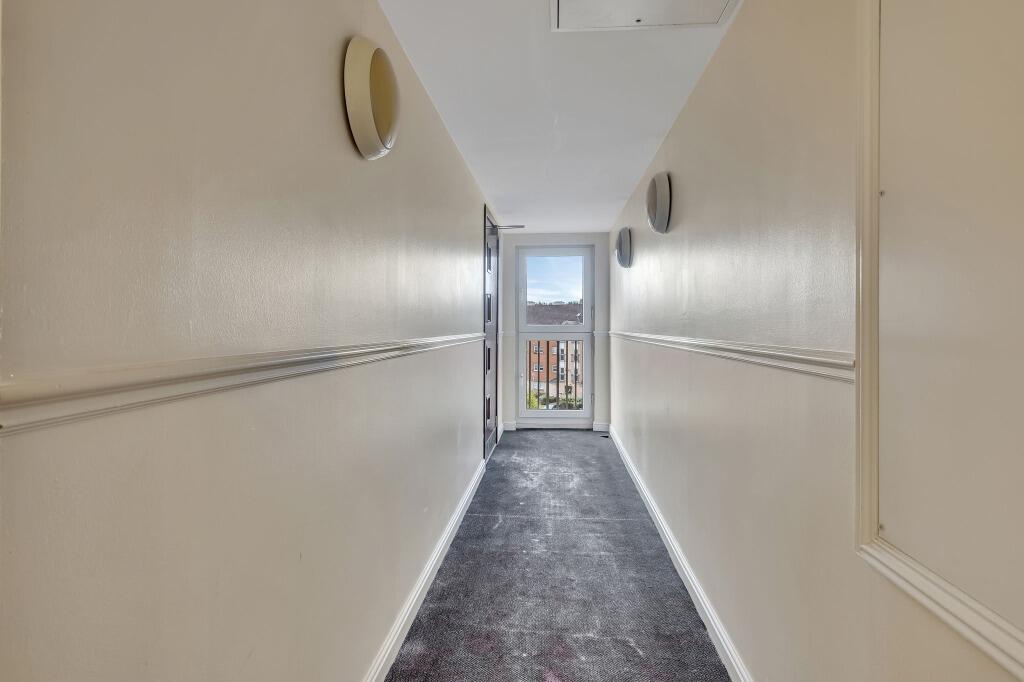 Apartment in Glasgow, Shawmoss, Pollokshaws - View 4