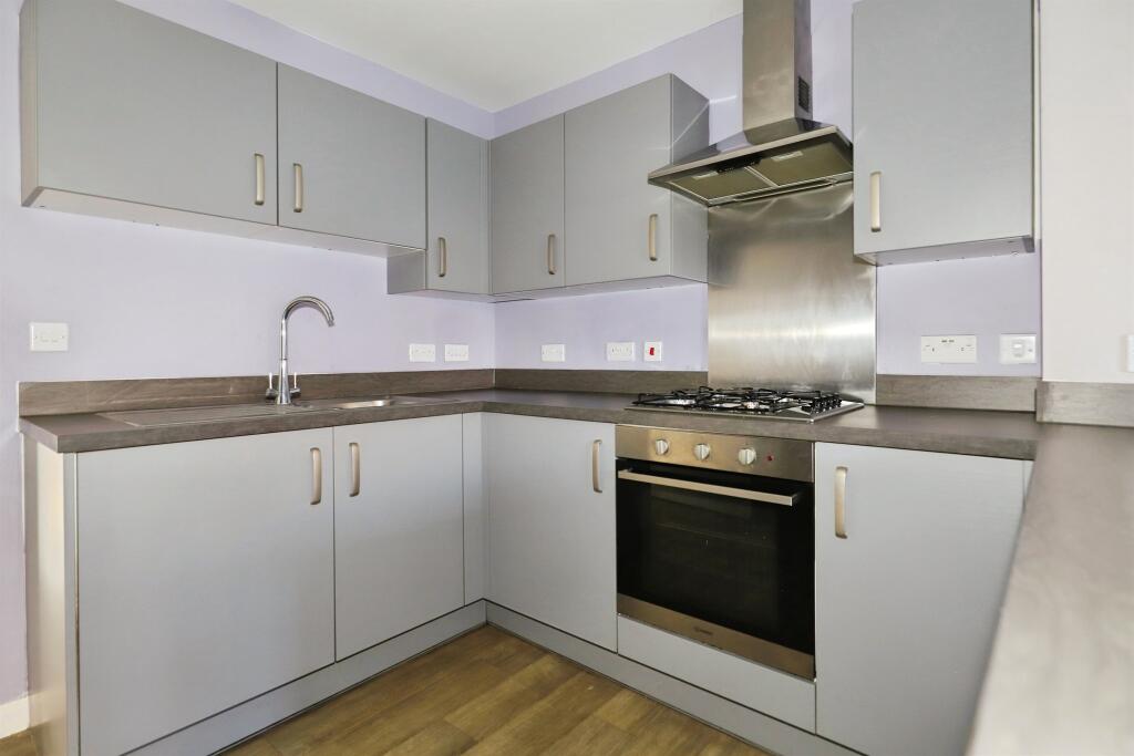 House in Wolverhampton, Perry Hall - View 4