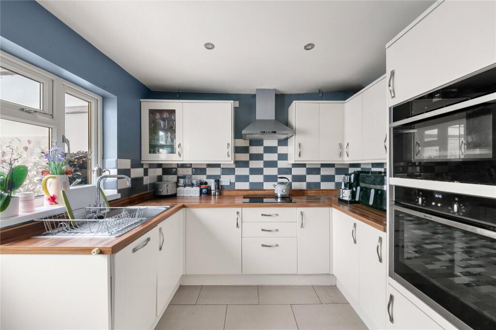 House in Southall - View 4