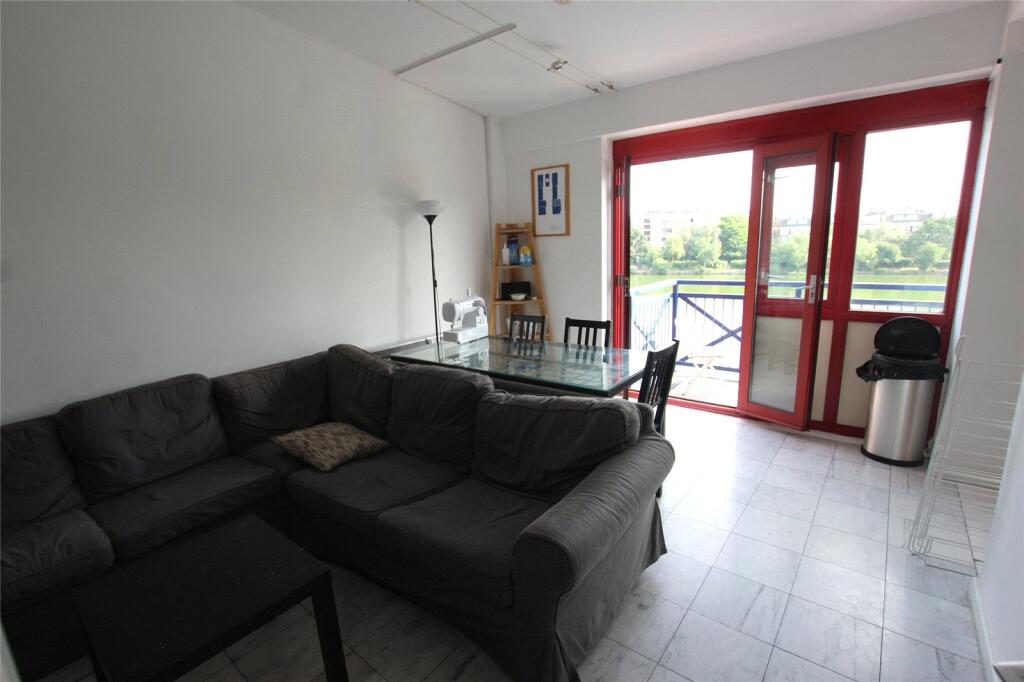 Apartment in London - View 2