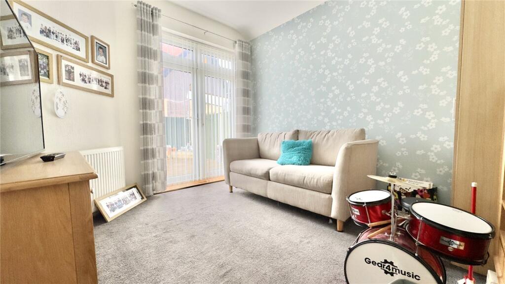 Francis Avenue, Moreton, Wirral, CH46 photo 4