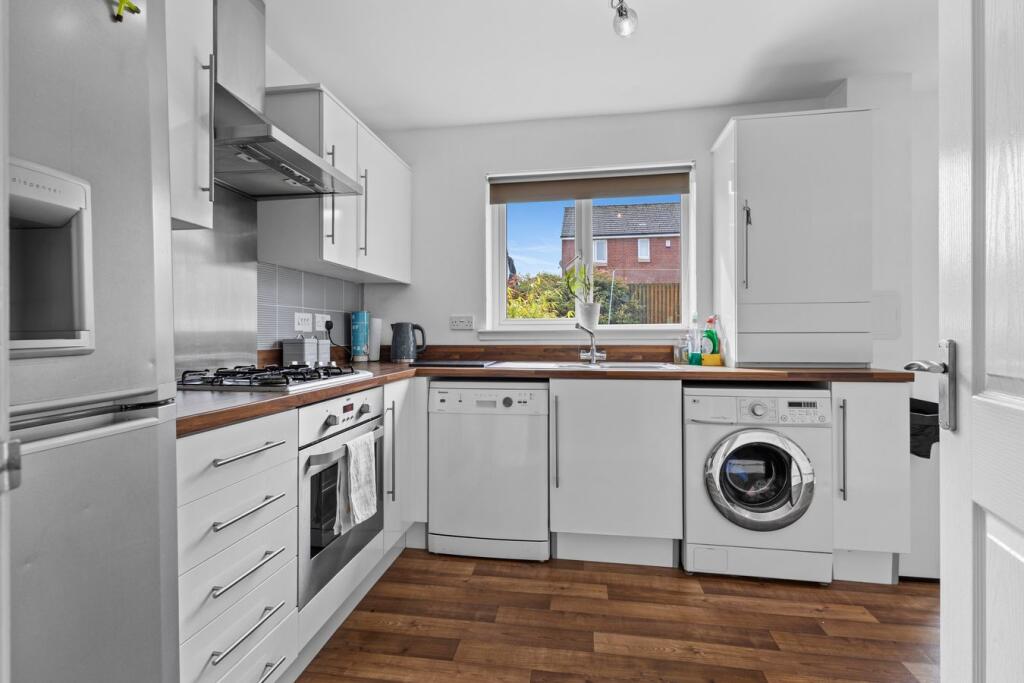 House in Kilmarnock, The Potteries, Bonnyton - More