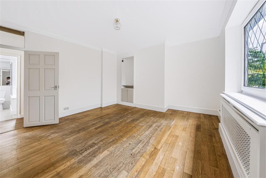 Apartment in London - View 2