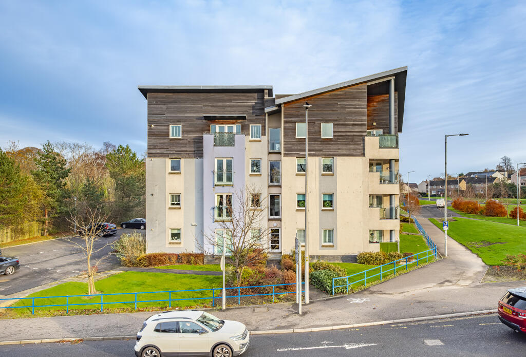 Main image of property: 49 Blairbeth Mews, Burnside, Glasgow, G73