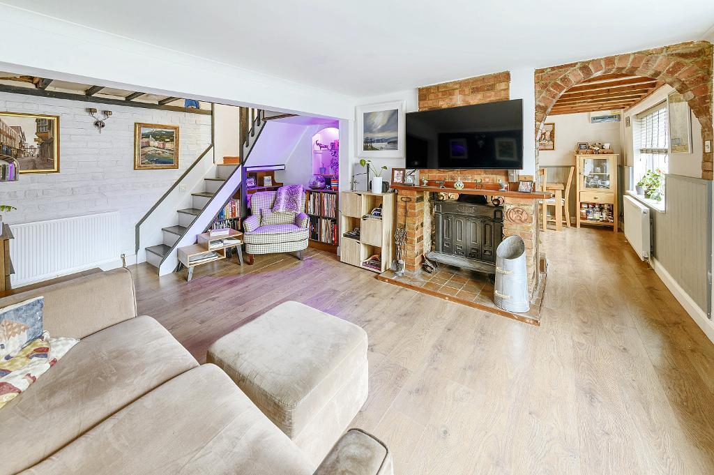 House in Bedford, Goldington - View 2