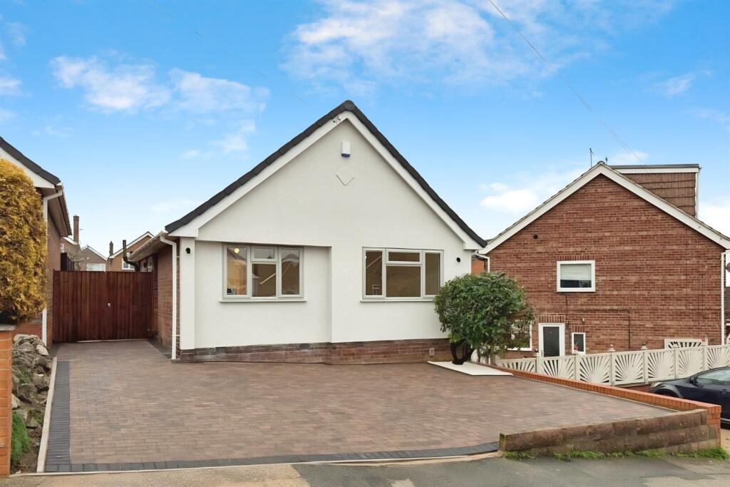 Main image of property: Redland Close, Beeston, NG9 5LA