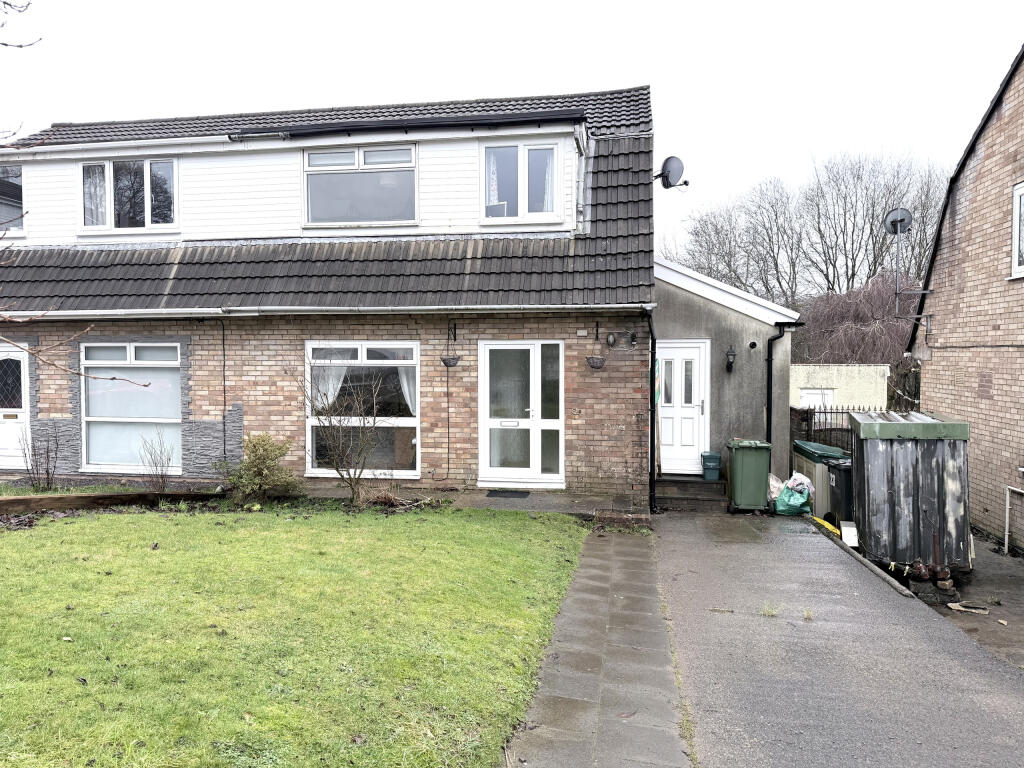 3-bed semi-detached on Heol Pen Y Foel, Coed-y-Cwm, Pontypridd, £220,000