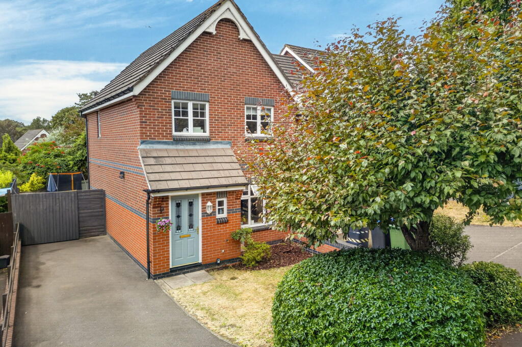 Main image of property: Timson Close, Market Harborough, Leicestershire, LE16 7UU