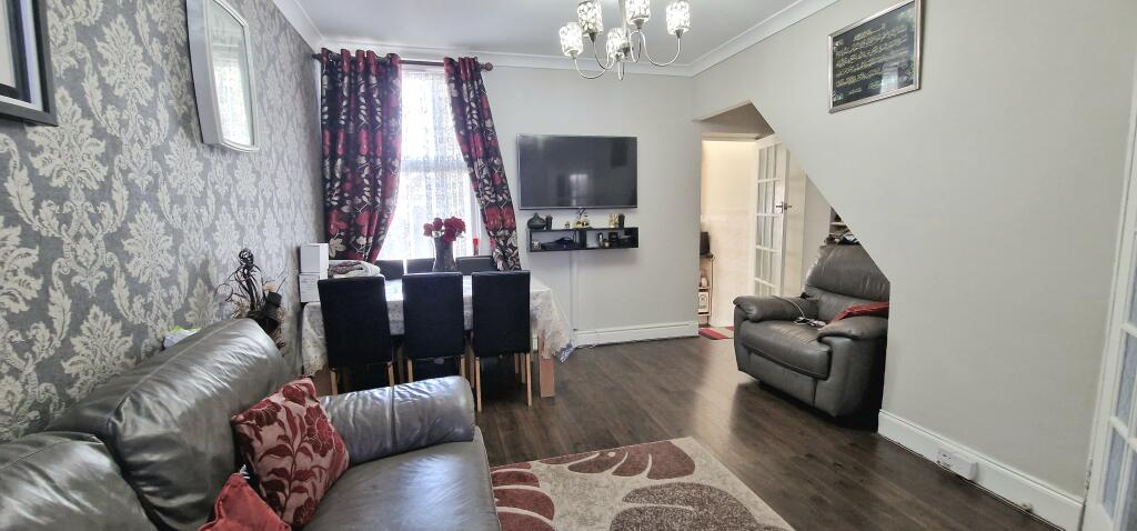 House in Watford, Holywell Estate - View 4