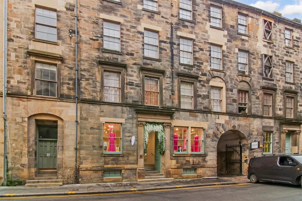 Main image of property: 37 Virginia Street, Glasgow, G1 1TS
