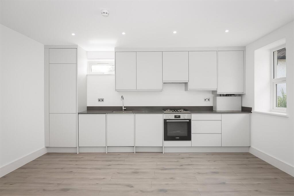 Apartment in London - View 4