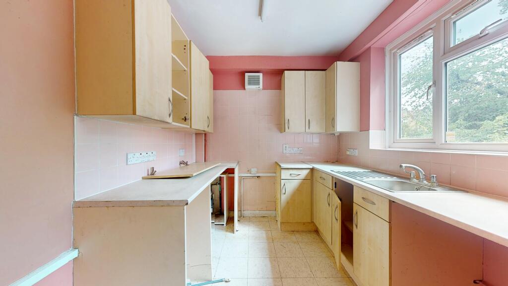 Apartment in London - View 5