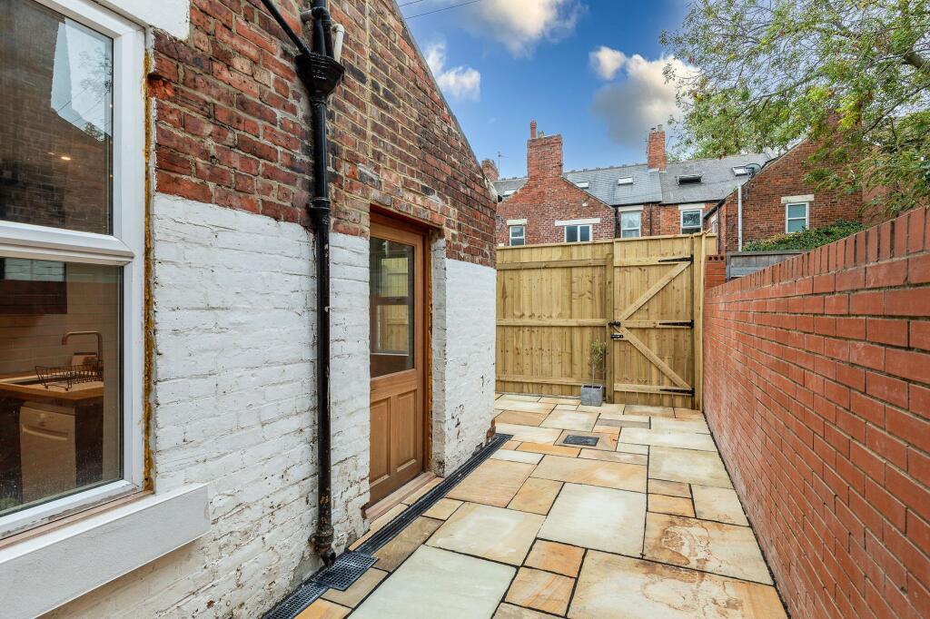 Cheltenham Terrace, Heaton, NE6 photo 3
