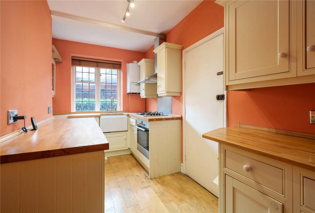 Apartment in London - View 4