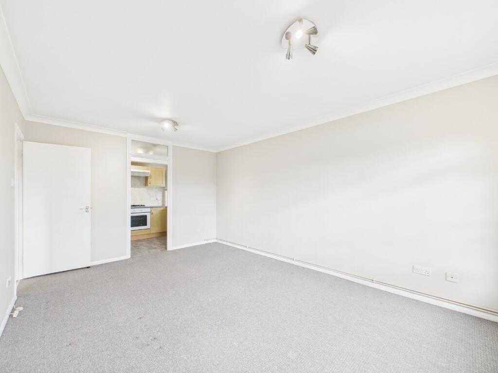 Apartment in London - View 6