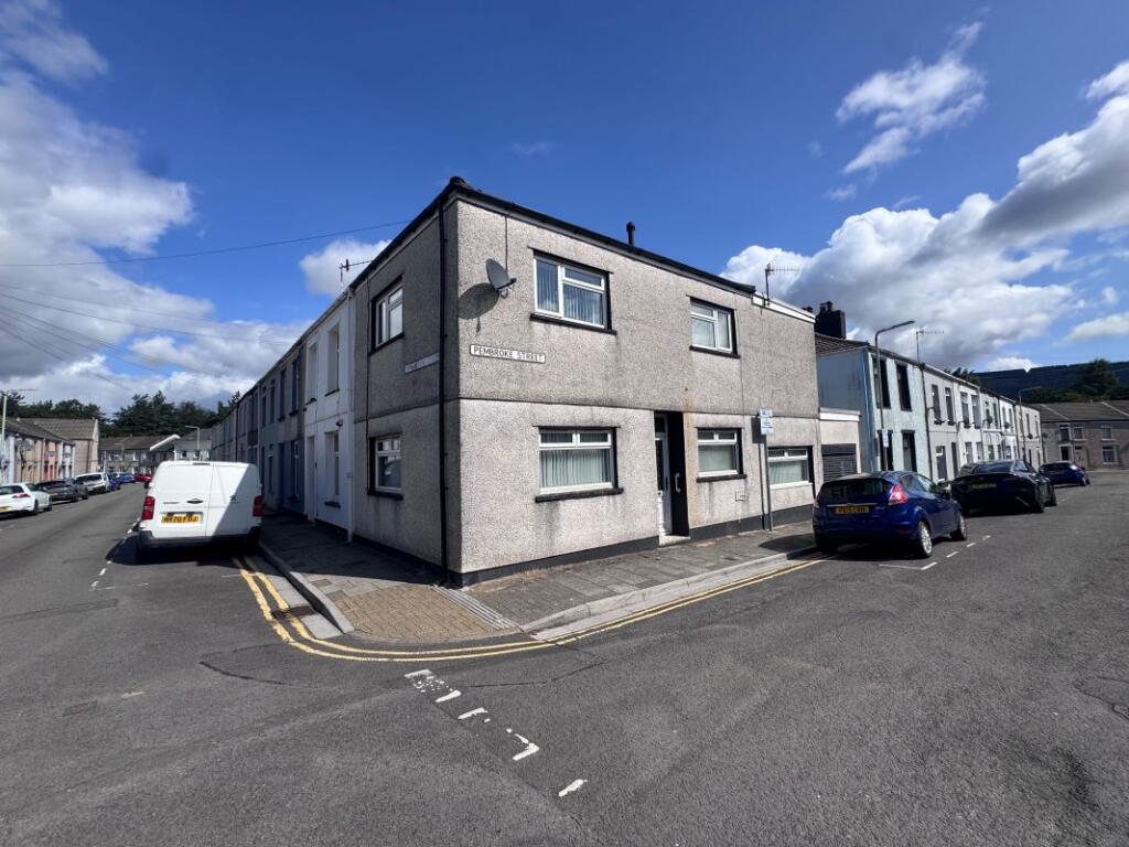Main image of property: 56 Pembroke Street, Aberdare, Rhondda Cynon Taf, CF44 7BH