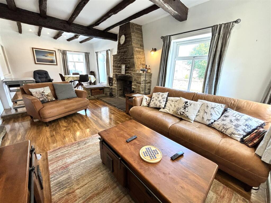 The Coach House, Lane Side, Queensbury BD13 - View 3