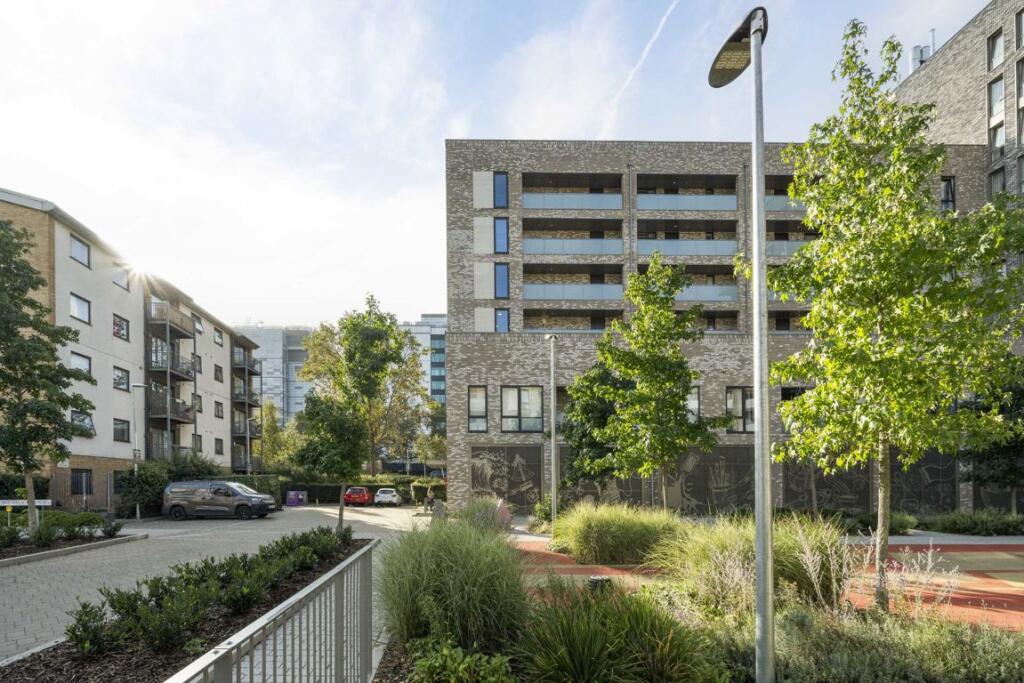 Main image of property: Accra Close, Canary Wharf