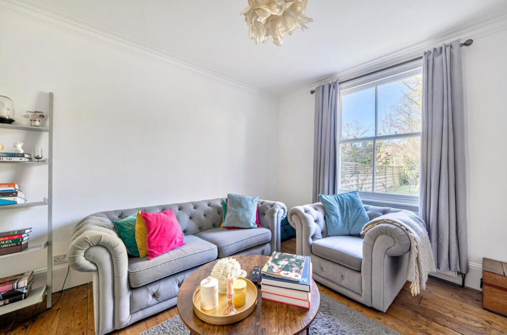 House in London - View 2