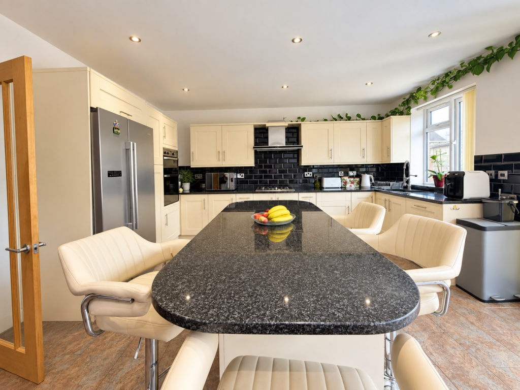 House in Stratton St Margaret, Swindon - View 3