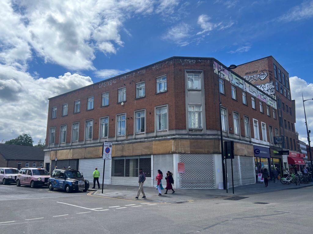 Main image of property: High Street, Lewisham, SE13 6AA