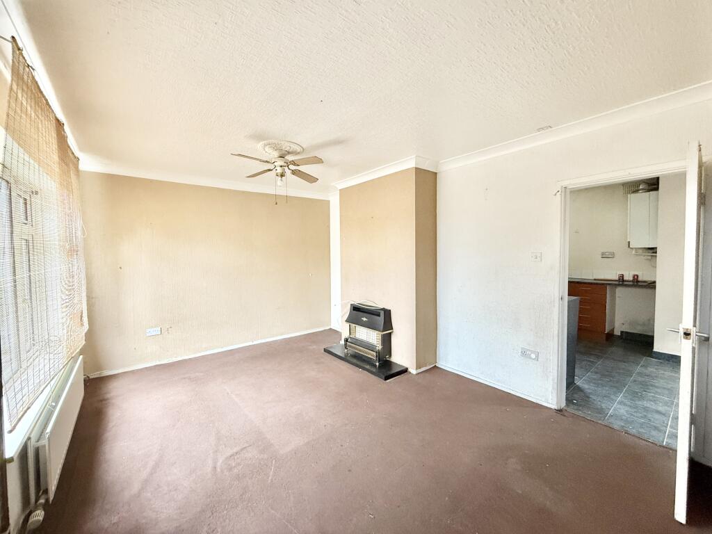 House in Stoke-on-Trent - More
