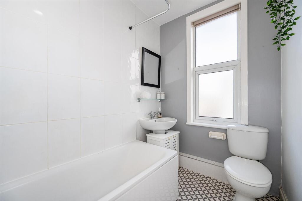 Apartment in Portsmouth - More