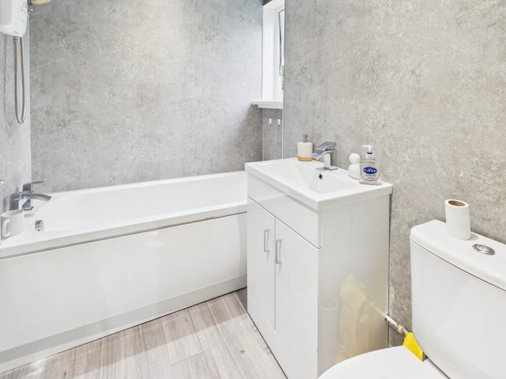 Apartment in Glasgow - More