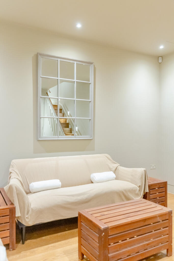 4 bedroom terraced house for rent