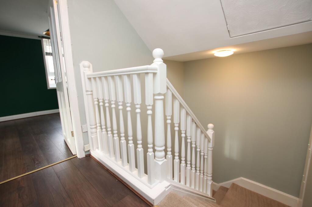 Apartment in Edinburgh, West Lothian - More