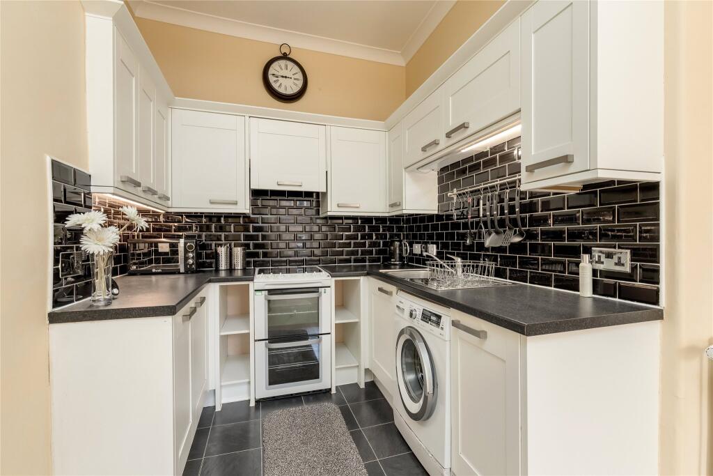 Apartment in Edinburgh, Morningside - More