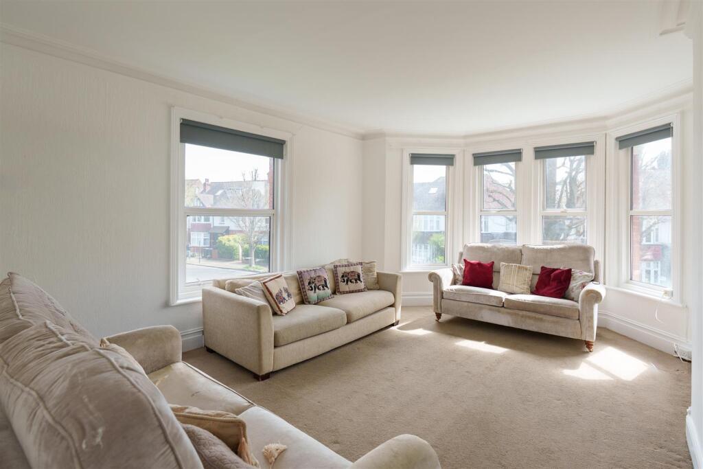 Wilbury Crescent, Hove photo 2